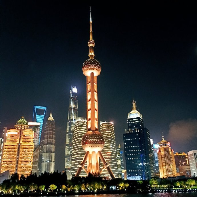 漫步上海，探寻国际大都市的独特韵味